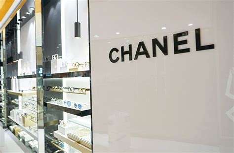 where to buy chanel glasses.